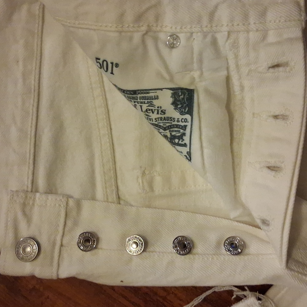 Levi's Women's 501 Cropped Straight Jeans - Picture 5 of 7